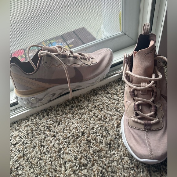 Nike React - Picture 1 of 6